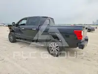 2017 Nissan TITAN фото