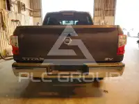 2017 Nissan TITAN фото