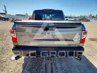 2017 Nissan TITAN фото