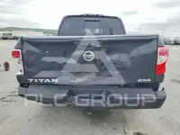 2017 Nissan TITAN фото