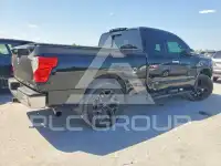 2017 Nissan TITAN фото