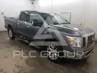 2017 Nissan TITAN фото