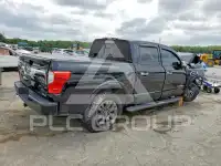 2017 Nissan TITAN фото