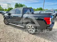 2017 Nissan TITAN фото