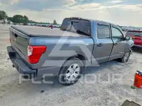 2017 Nissan TITAN фото