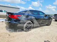 2017 Nissan MAXIMA photo