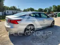 2017 Nissan MAXIMA photo