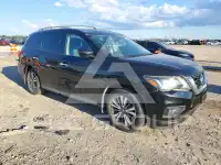 2017 Nissan PATHFINDER photo