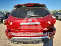 2017 Nissan PATHFINDER photo
