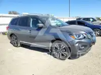 2017 Nissan PATHFINDER photo