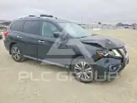 2017 Nissan PATHFINDER photo