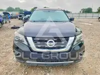2017 Nissan PATHFINDER photo