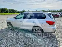 2017 Nissan PATHFINDER photo