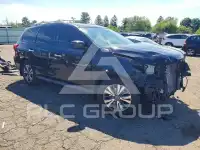 2017 Nissan PATHFINDER photo