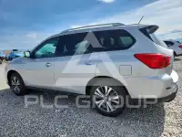 2017 Nissan PATHFINDER photo