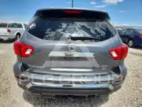 2017 Nissan PATHFINDER photo