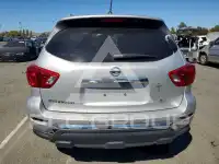 2017 Nissan PATHFINDER photo