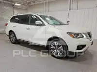 2017 Nissan PATHFINDER photo