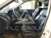 2017 Nissan PATHFINDER photo