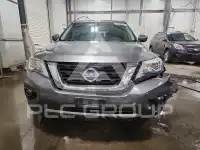 2017 Nissan PATHFINDER photo