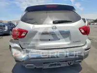 2017 Nissan PATHFINDER photo