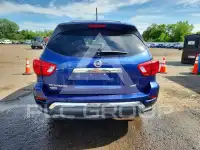 2017 Nissan PATHFINDER photo