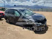 2017 Nissan PATHFINDER photo