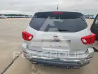 2017 Nissan PATHFINDER photo