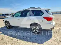 2017 Nissan PATHFINDER photo