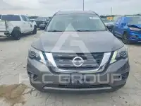 2017 Nissan PATHFINDER photo