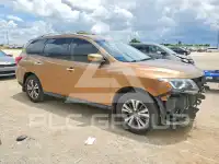 2017 Nissan PATHFINDER photo