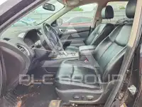 2017 Nissan PATHFINDER photo