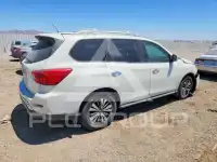 2017 Nissan PATHFINDER photo