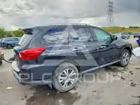 2017 Nissan PATHFINDER photo
