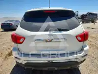 2017 Nissan PATHFINDER photo