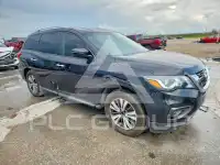 2017 Nissan PATHFINDER photo