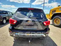 2017 Nissan PATHFINDER photo