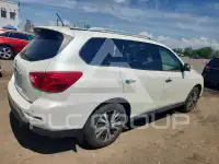 2017 Nissan PATHFINDER photo