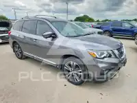 2017 Nissan PATHFINDER photo
