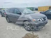 2017 Nissan PATHFINDER photo