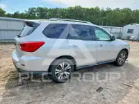 2017 Nissan PATHFINDER photo