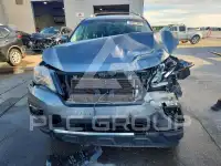 2017 Nissan PATHFINDER photo