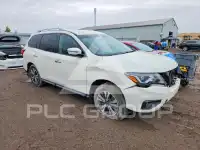 2017 Nissan PATHFINDER photo