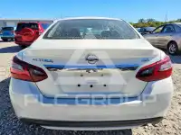 2017 Nissan ALTIMA photo