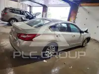 2017 Nissan ALTIMA фото