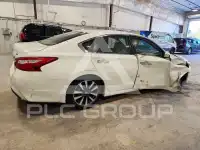 2017 Nissan ALTIMA фото