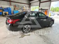 2017 Nissan ALTIMA фото