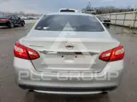 2017 Nissan ALTIMA фото