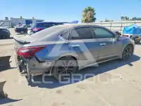 2017 Nissan ALTIMA фото