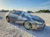 2017 Nissan ALTIMA фото